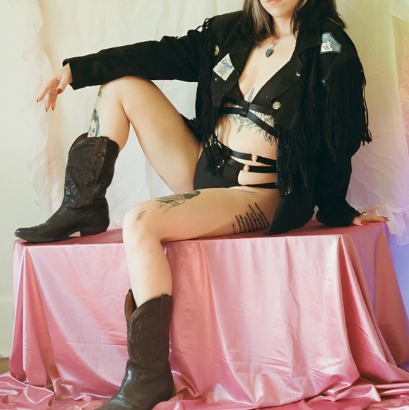 Vintage suede fringed jacket, fits large - Picture 1 of 4